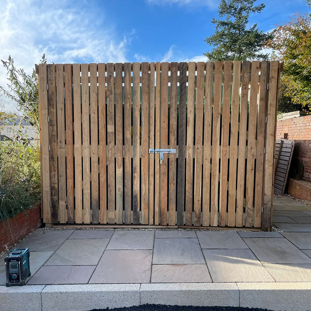 Driveway gate photo